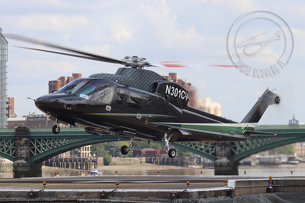 N301CV_2599_B.jpg